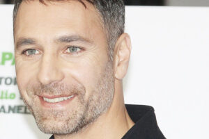 Raoul Bova deposita il marchio “Occhi spaccanti” per far cessare la diffusione degli audio