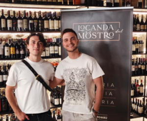 Matteo Paolillo di Mare Fuori avvistato nella Tuscia: pranzo al Parco dei Mostri di Bomarzo