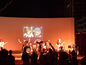 Civitavecchia – Spettacolo College Night, nottata generazionale al Pincio (FOTO e VIDEO)