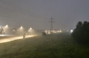 Violenti temporali in Romagna, allagamenti e treni cancellati