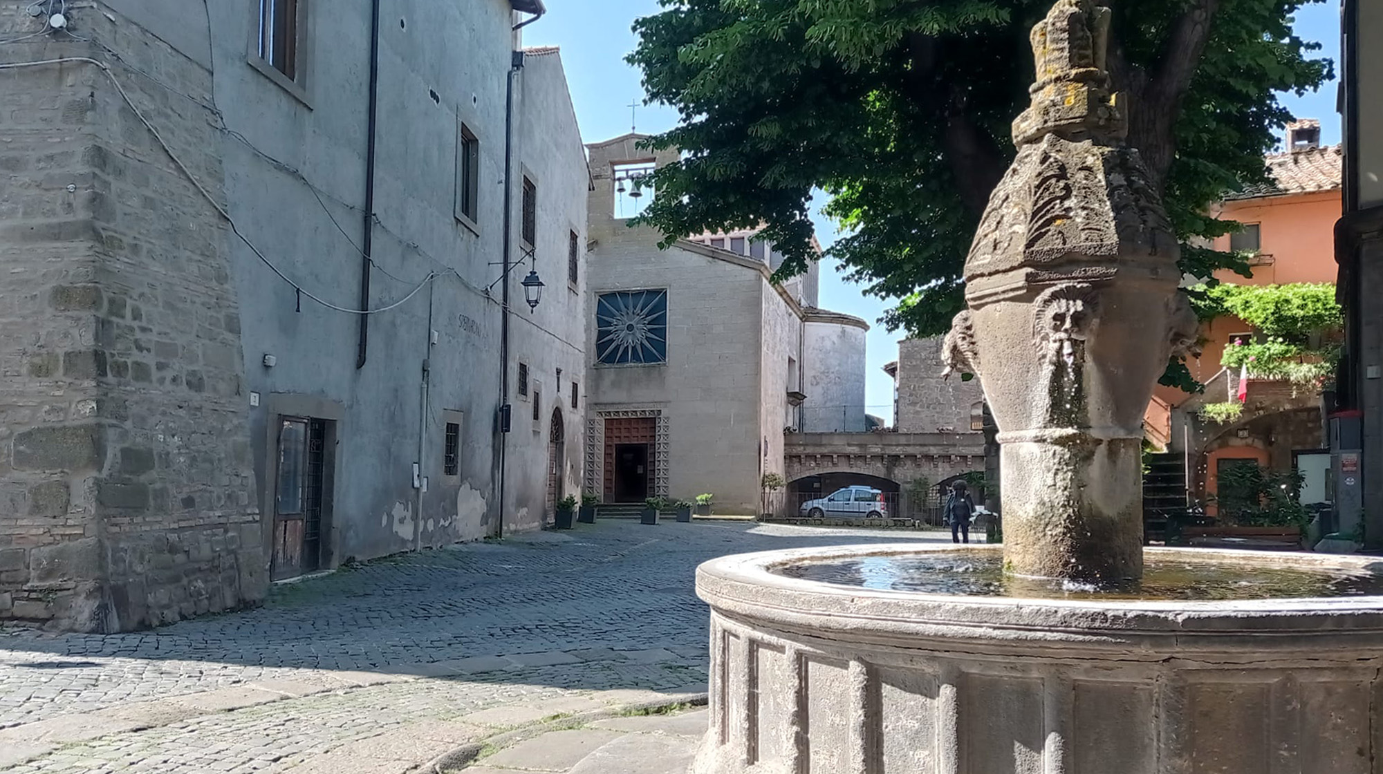 Viterbo – Furto in pieno giorno al convento di San Bernardino, arrestato 56enne