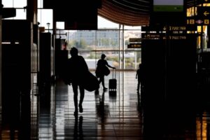 Droni su Danimarca e Norvegia, chiusi aeroporti, Voli deviati