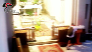 Ruba nelle chiese della Piana di Gioia Tauro, denunciato