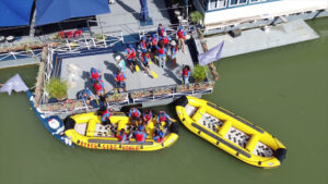 Volontari in azione sul Tevere, rimossi 100 kg di rifiuti galleggianti