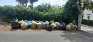 Viterbo – Smarrisce soldi e gioielli tra i rifiuti: ritrovati in poche ore grazie a un intervento congiunto