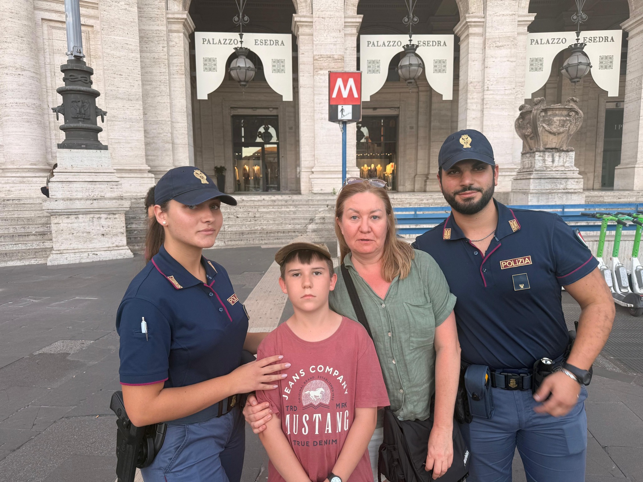 Roma – Giovane turista kazako si perde mentre ammira le bellezze della Capitale, ritrovato dagli agenti del Nucleo Polmetro
