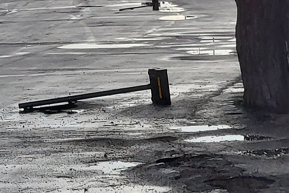 Tarquinia – Lido pieno di fango, i cittadini demoliscono il Comune: “Fanno schifo, i loro grandi proclami erano solo bugie” (FOTO)