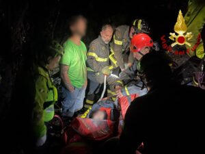 Donna precipita da un dirupo di 40 metri a Terni: ferita in maniera lieve