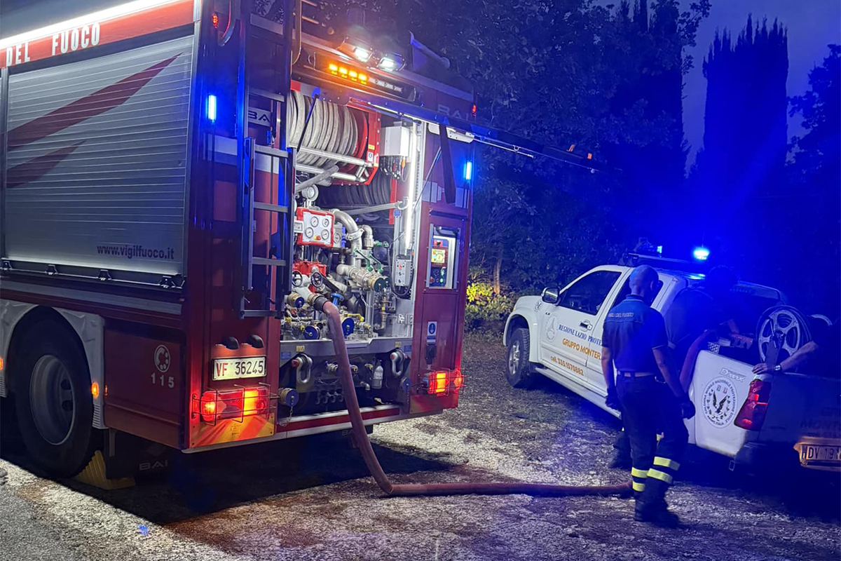 Manziana – Incendio in un appartamento: anziana tratta in salvo dai Vigili del Fuoco di Bracciano