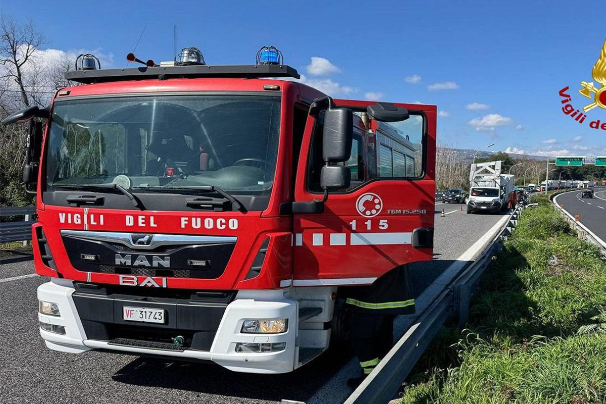 Santa Marinella – Incidente sull’A12, feriti e tre ambulanze sul posto