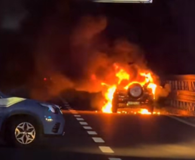 Roma – Paura sul GRA: auto a GPL esplode in mezzo al traffico (VIDEO)
