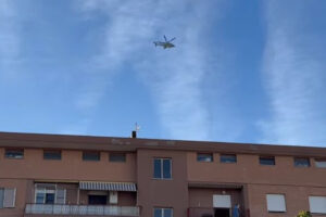 Civitavecchia – Nuova operazione della Polizia: elicottero e volanti in città dalle prime ore del mattino (FOTO)