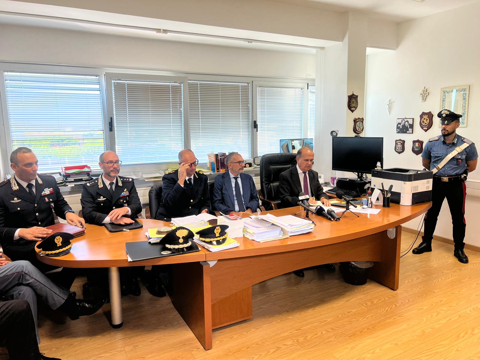 Civitavecchia – Operazione “Nerone”, sgominato un gruppo criminale che spacciava chili di cocaina tramite un “boss” in cella