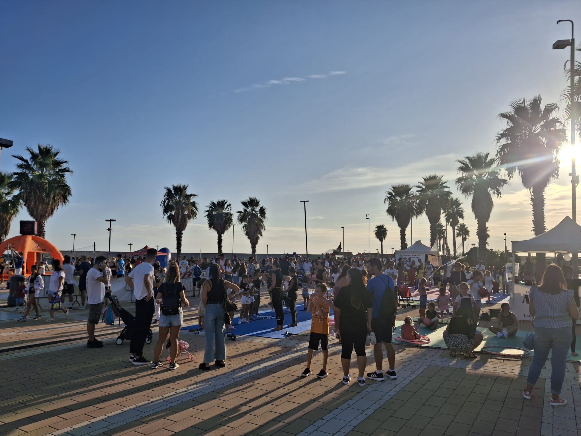 Sport in Piazza – Famiglie e giovanissimi alla Marina, così Civitavecchia presentò le attività 25/26 alle nuove generazioni (FOTO)