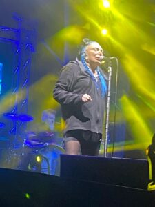 Loredana Bertè infiamma diecimila persone: “Civita Castellana mi ha scelto ed io ho scelto voi”