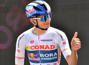 Pellizzari vince la 17esima tappa della Vuelta, Vingegaard leader