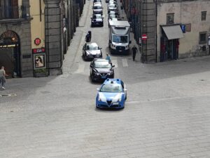 Viterbo – Furto in un negozio del centro: “Riportatemi il portafoglio”