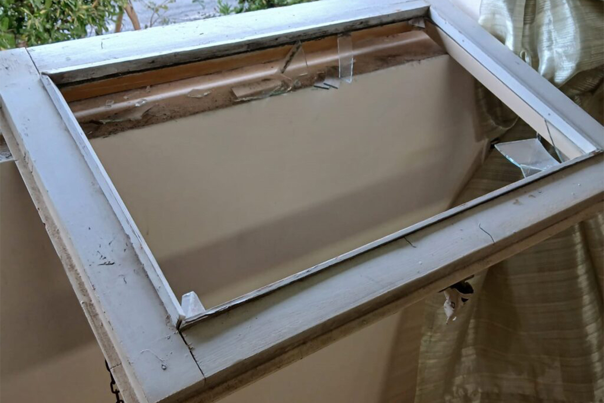 Civitavecchia – Vandali contro le associazioni di Via Fusco: vetri infranti, serrature forzate e porte danneggiate