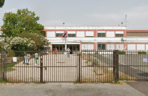 Civitavecchia – Infiltrazioni ed aule fatiscenti, gli studenti del Guglielmotti scioperano: invocata Città Metropolitana