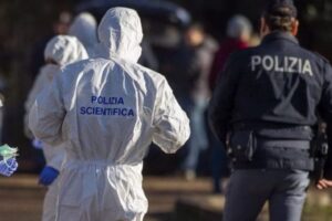 Roma – Alla Garbatella emergono ossa umane sotto un bar, ma sono di 100 anni fa