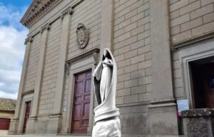 Viterbo – Un’altra statua per Santa Rosa, avviato l’iter per un crowdfunding da 400mila euro