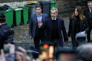 Nicolas Sarkozy in carcere “Scandalo giudiziario, sono innocente”