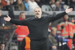 Premier – Clamoroso a Nottingham, verdetto vulcanico al fischio finale: tragedia greca, così Marikanis sentenziò già Postecoglou