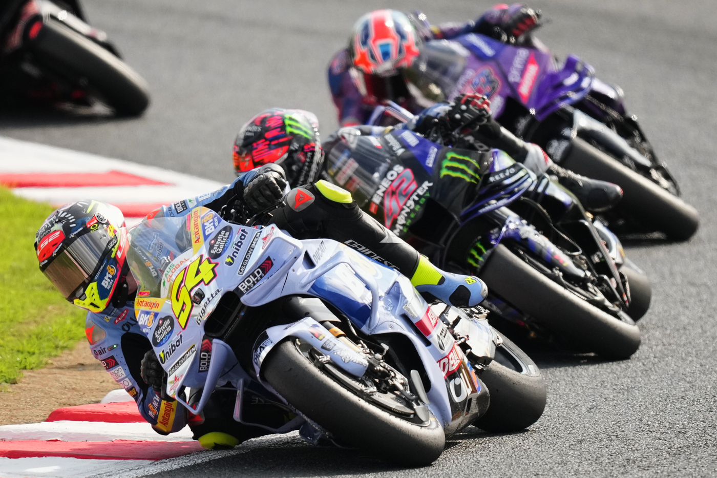 Moto GP – Folle Mandalika: colpito Marquez, crolla Pecco, trionfa baby d’oro Aldeguer