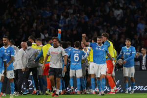 Spallata Napoli – Riscatto Conte: rovente tris all’Inter e controsorpasso sul Milan