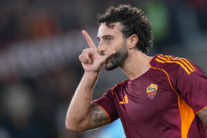 La Roma vince ancora: battuto pure il Parma, Gasp lassù con Conte