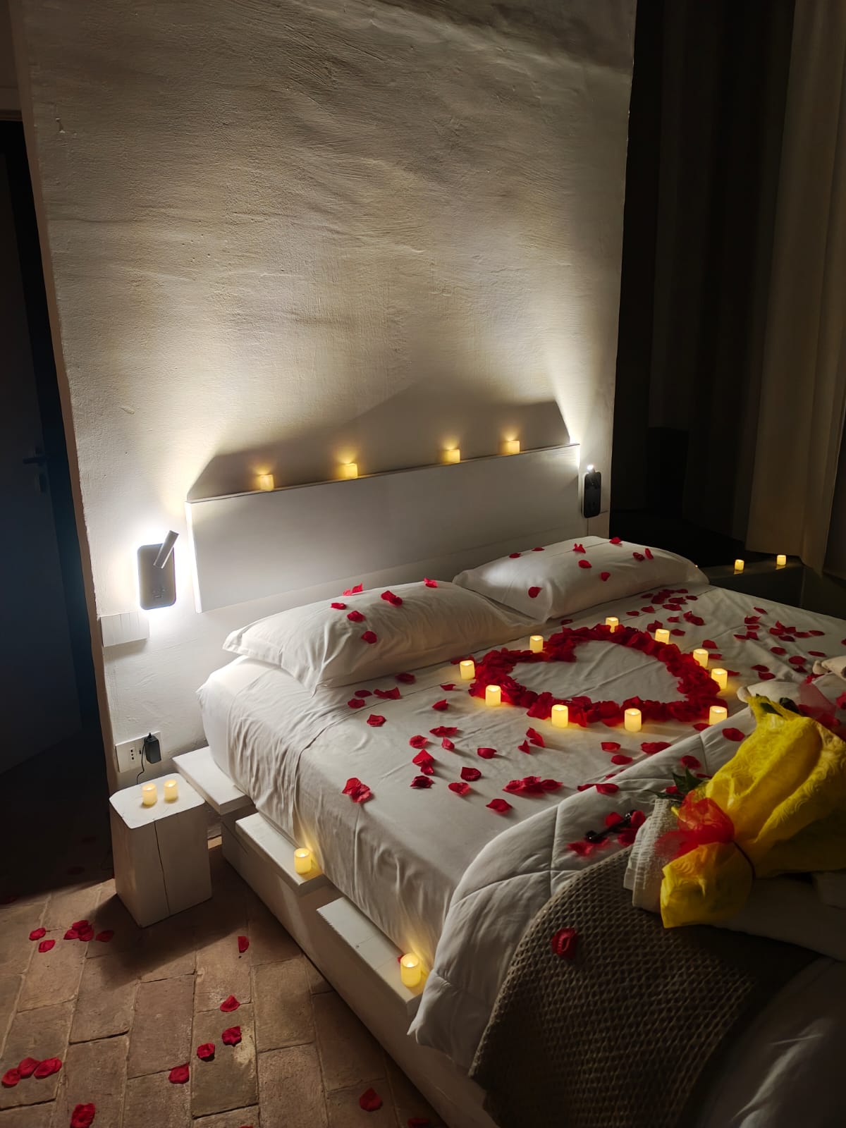 Viterbo – Proposta di matrimonio alla Torre Subrosa, “Fare ospitalità è regalare emozioni”