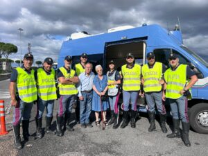 Anziano scende per pagare il pedaggio al casello Roma Nord e l’auto parte da sola percorrendo 300 metri