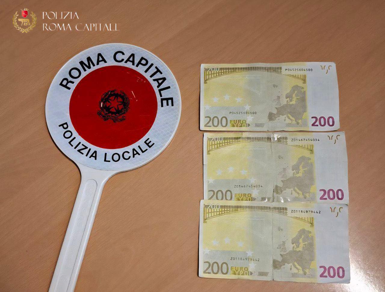 Roma – Centro Storico: turista sorpreso con banconote false, denunciato