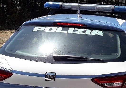 Frosinone – Guida sotto l’effetto di sostanza stupefacente e provoca tre incidenti, denunciato