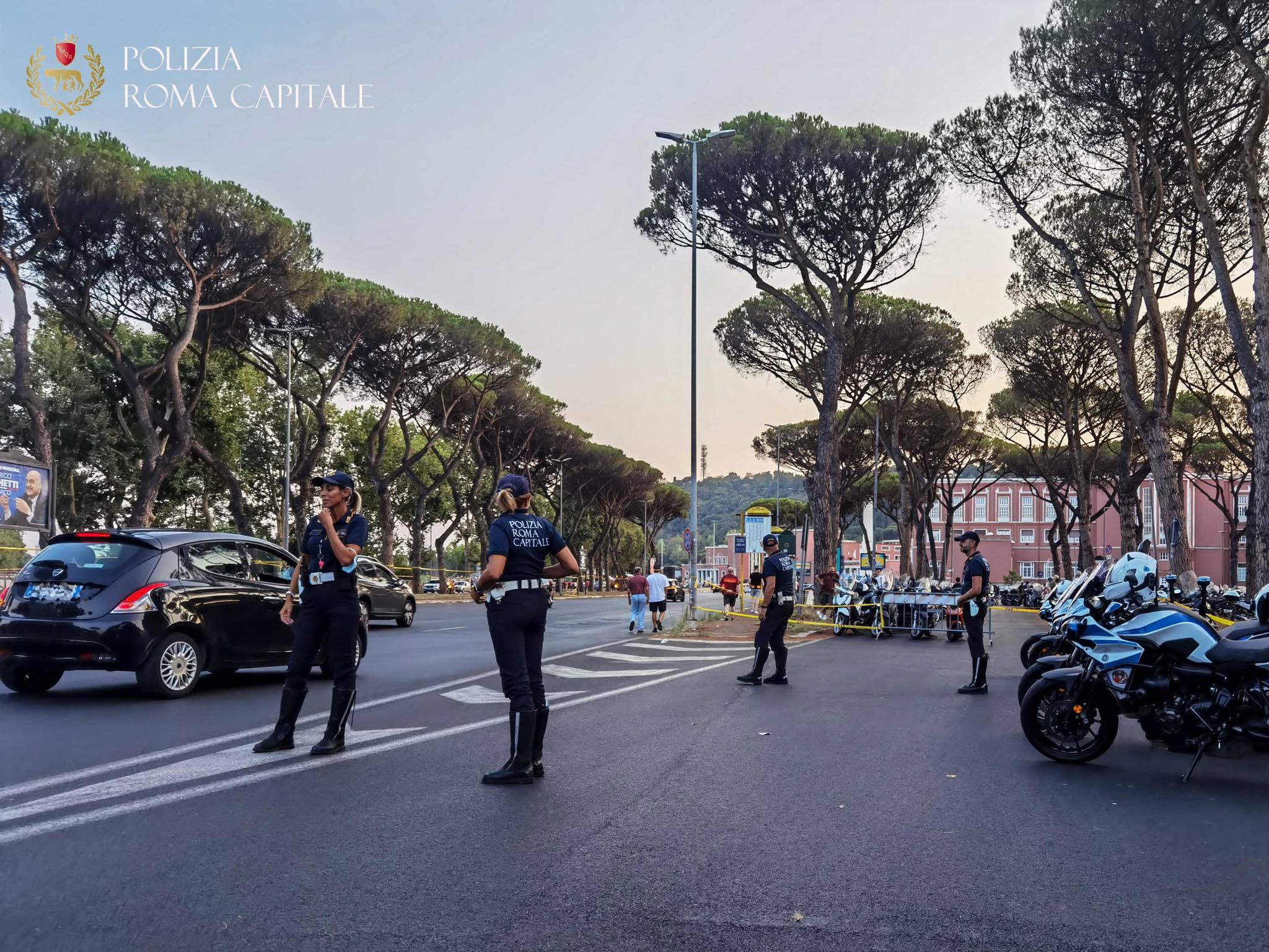 Roma – Stadio Olimpico, intercettato parcheggiatore abusivo: occupava posti auto per rivenderli a 10 euro ciascuno