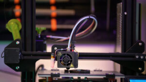 Ad agosto cala la produzione industriale