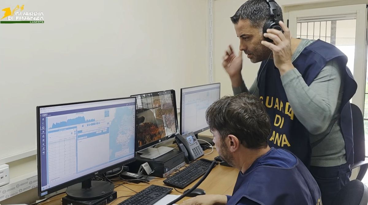 Camorra, 6 arresti per scambio elettorale a Santa Maria a Vico