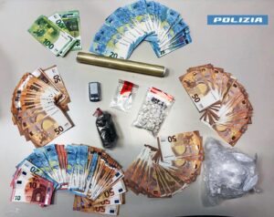 Viterbo – Blitz a San Pellegrino: egiziani presi con coca, eroina e migliaia di euro in contanti