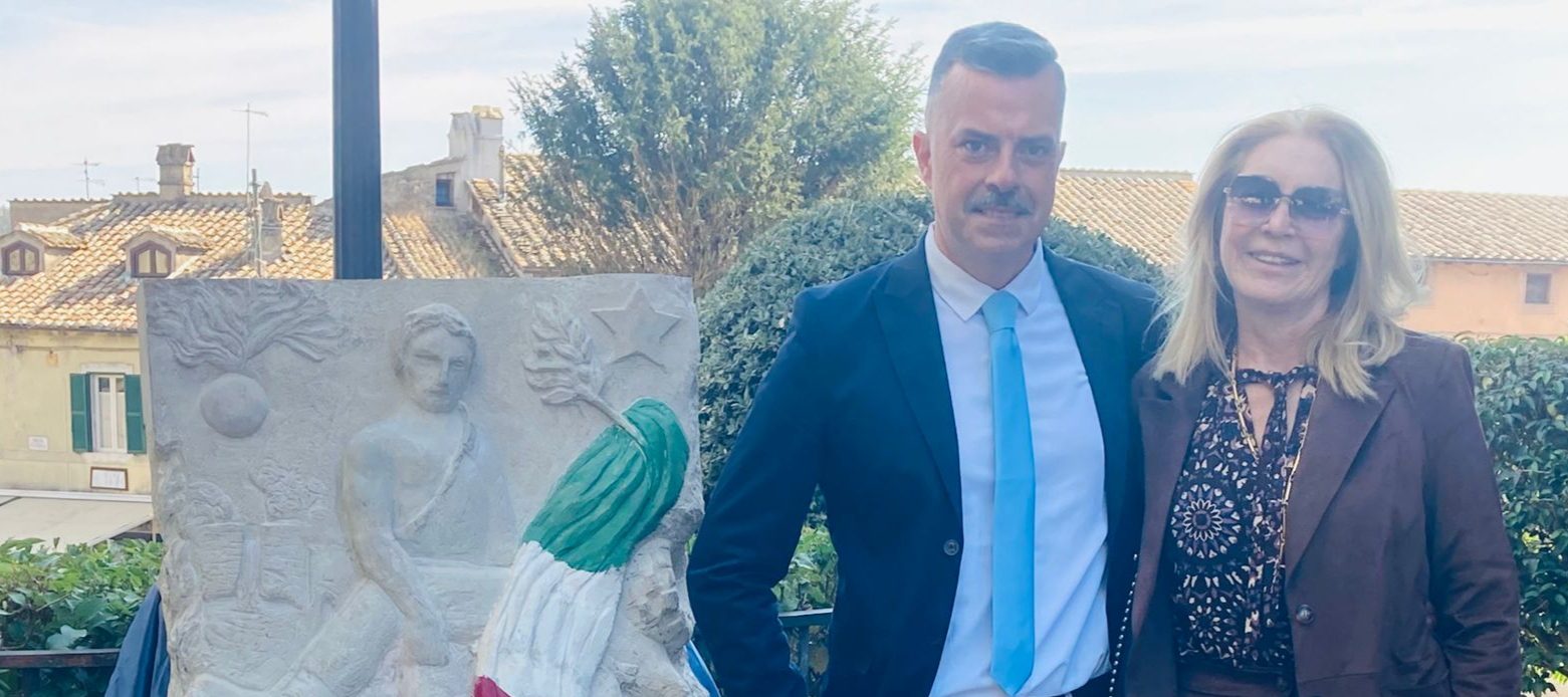 Oriolo Romano – Dopo tante peripezie inaugurato il Monumento ai caduti di Nassirya