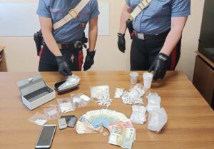 Fermate tre giovani ragazze a Fonte Nuova: 170 grammi di droga sequestrati dai Carabinieri