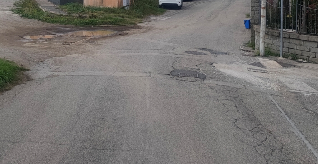 Vitorchiano – Lettera per il sindaco Grassotti: “Strade devastate”