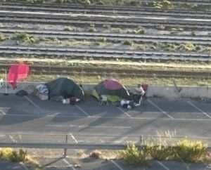 Civitavecchia – Tendopoli alla stazione, Frascarelli attacca Piendibene