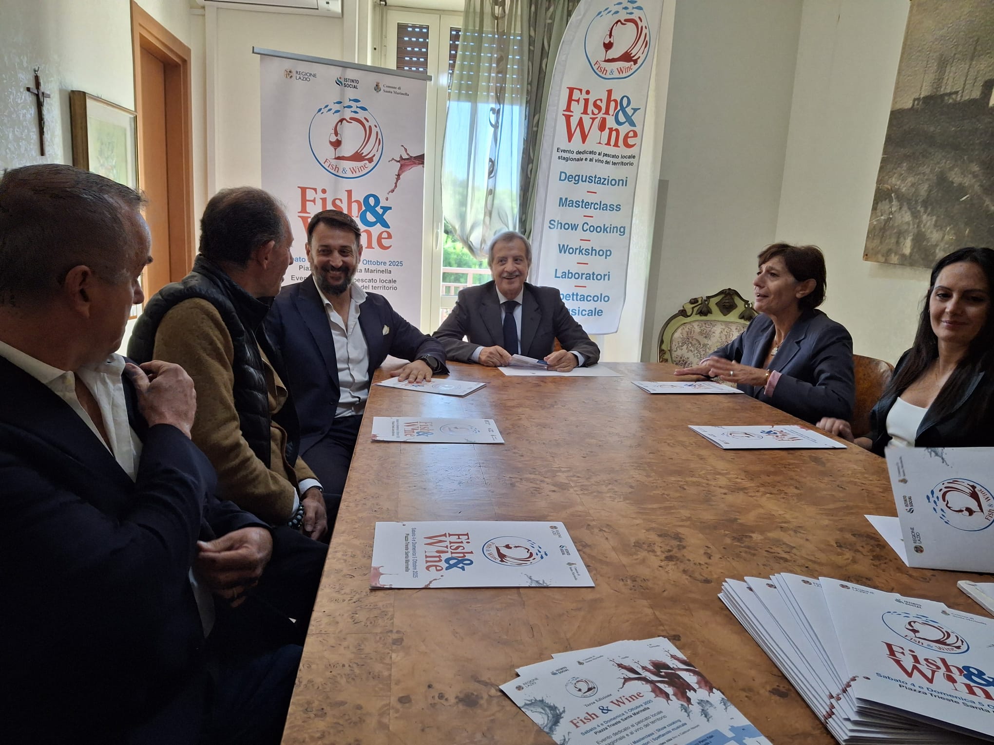 Santa Marinella – Festa del mare e del gusto nel weekend, presentata l’edizione 2025 di “Fish & Wine” (FOTO)