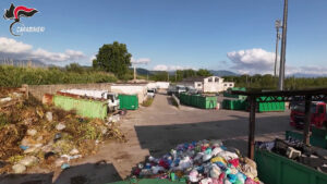 Napoli, sequestrata una discarica abusiva