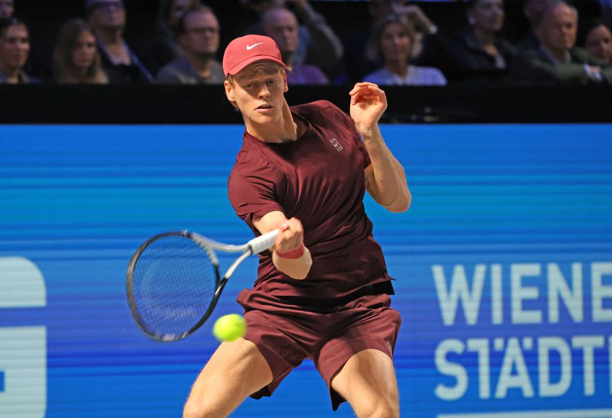 Sinner conquista un posto in finale all’Atp 500 di Vienna
