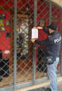 Bellegra – Alcol e bivacchi in strada, “sigilli” polizia a pub