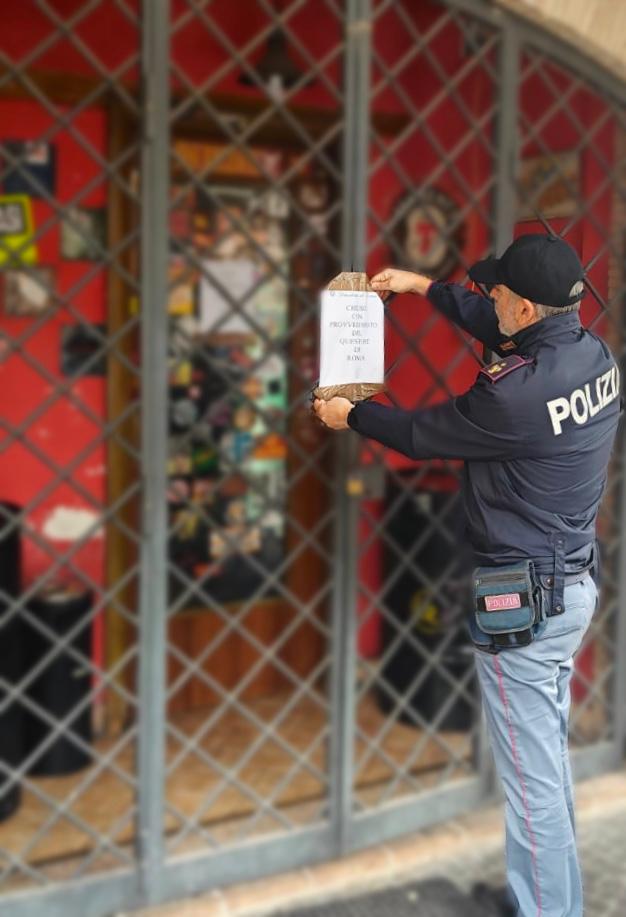 Bellegra – Alcol e bivacchi in strada, “sigilli” polizia a pub