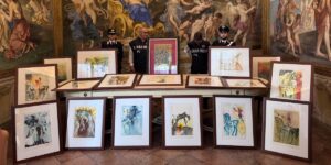 Sequestrate 21 opere ritenute false alla Mostra “Dalì: tra arte e mito”