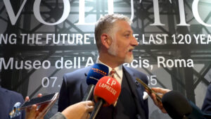 Louvre, Giuli “Vicini alla Francia, collaborazione su beni trafugati”