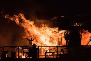 Nave da crociera a fuoco vicino Luxor, salvati 60 italiani “Poteva essere una tragedia”